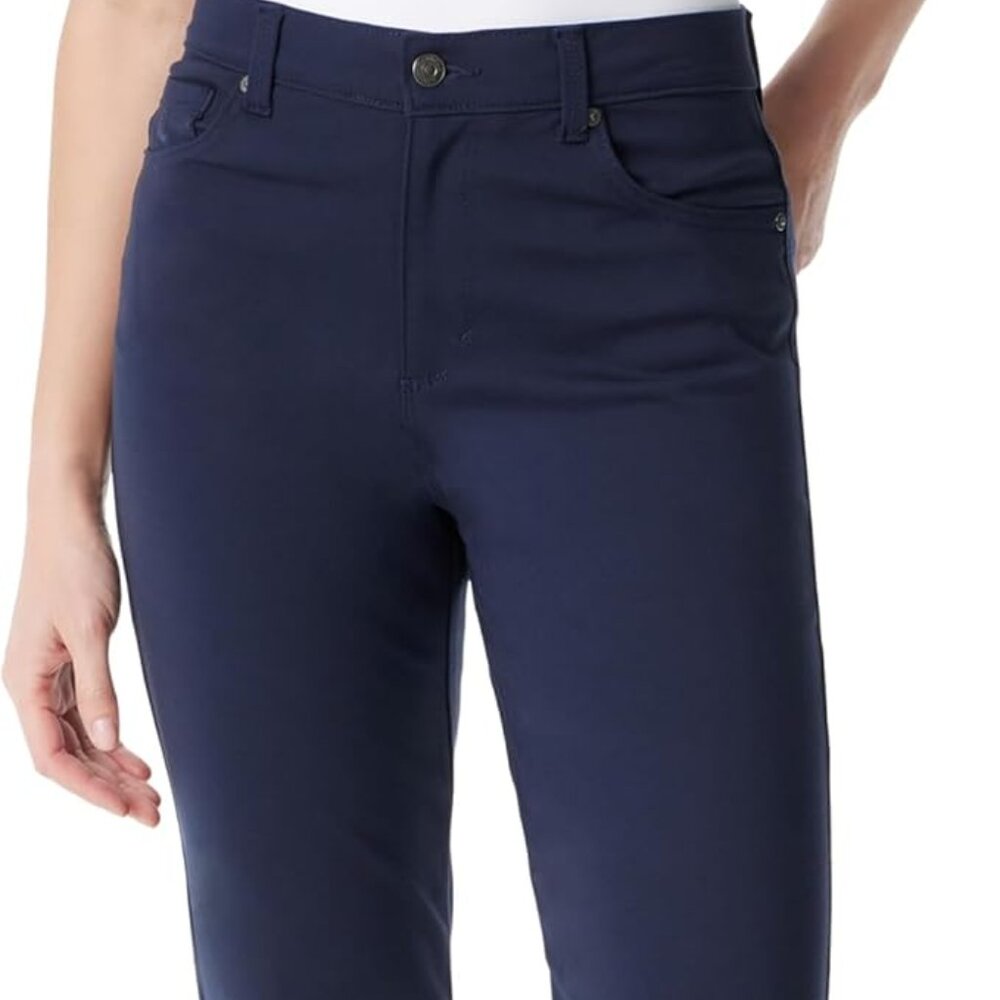 NWT Gloria Vanderbilt Amanda Ponte jeans